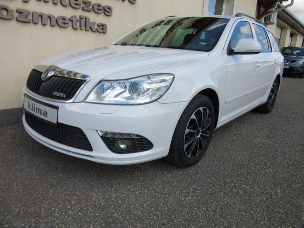 Skoda Octavia Combi RS 2.0 CR TDI DPF EU5 156 E...