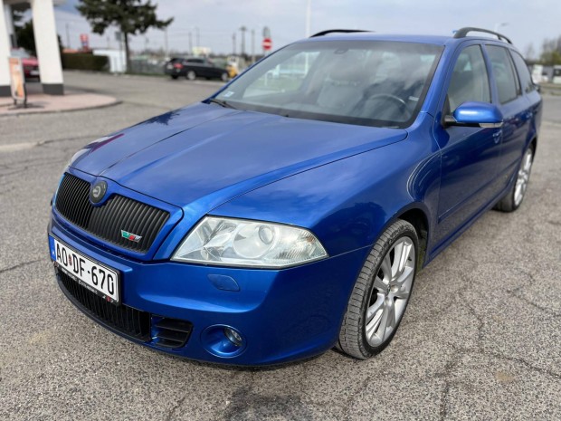 Skoda Octavia Combi RS 2.0 PD TDI manu�l 6seb.b...