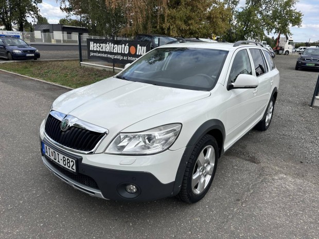 Skoda Octavia Combi Scout 2.0 CR TDI DPF 4X4.Az...