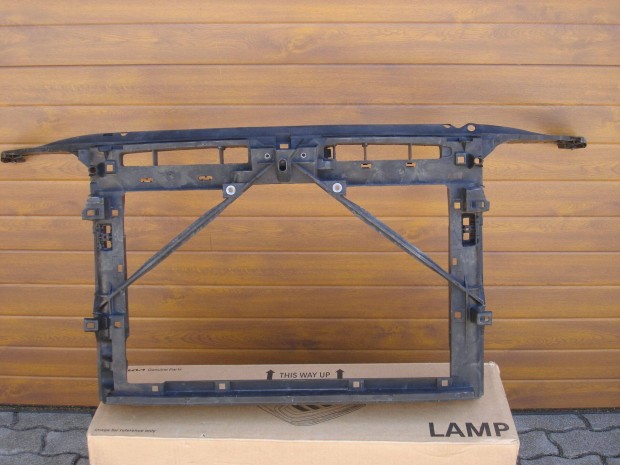 Skoda Octavia III 5E Homlokfal 5E0805588 2013-tl