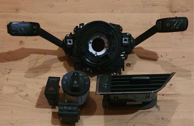 Skoda Octavia III 5E Kapcsolk, Szellz