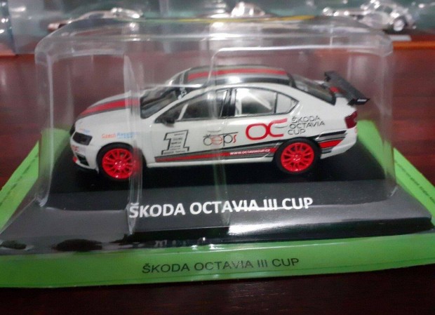 Skoda Octavia III CUP kisauto modell 1/43 Elad