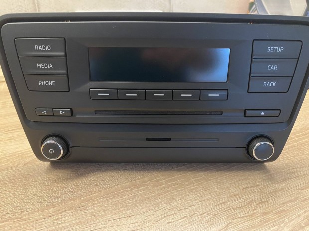 Skoda Octavia III Swing Bluetooth rádió