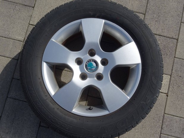 Skoda Octavia II 15" 5x112 ET50 gyári újszerű alufelni 205/60R15 nyári