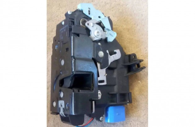 Skoda Octavia II Ajt� z�r szerkezet 15AB3D1837015AB