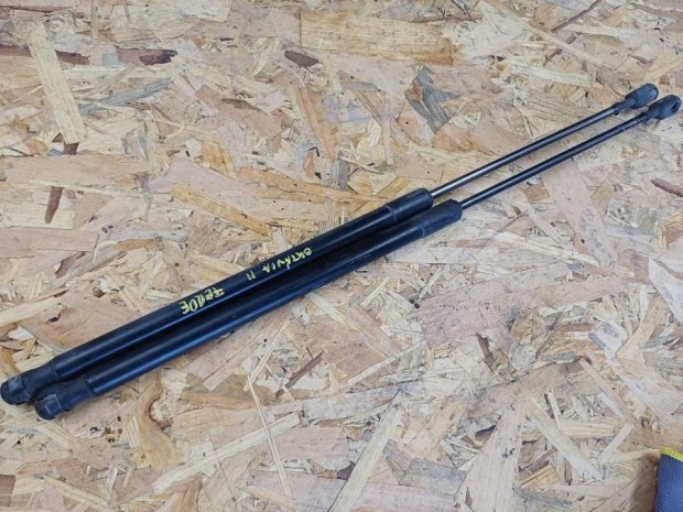 Skoda Octavia II (2006-2013) Csomagtr Kitmaszt Teleszkp Pr