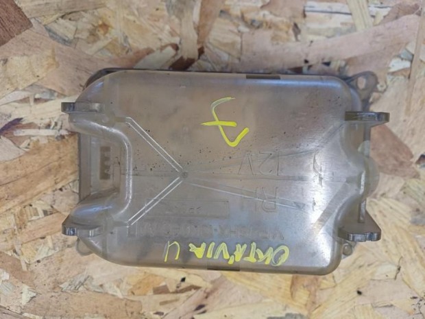 Skoda Octavia II (2006-2013) Jobb Fnyszr Burkolat