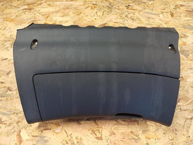 Skoda Octavia II (2006-2013) Kesztytart