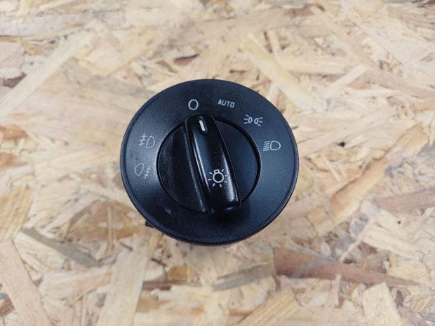 Skoda Octavia II (2006-2013) L�mpa Kapcsol�