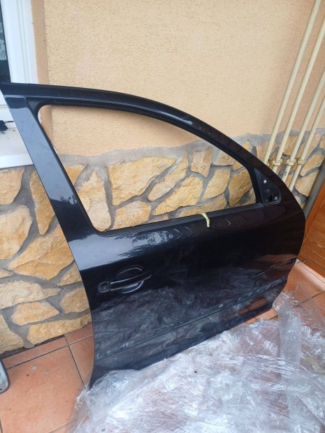 Skoda Octavia II jobb első ajtó