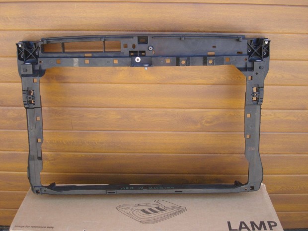 Skoda Octavia IV 5E3 Homlokfal 5E3805588A 2020-tl