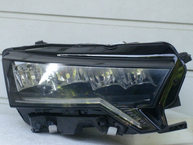 Skoda Octavia IV Facelift Jobb első Led Fényszóró 5E4941010 2024-től