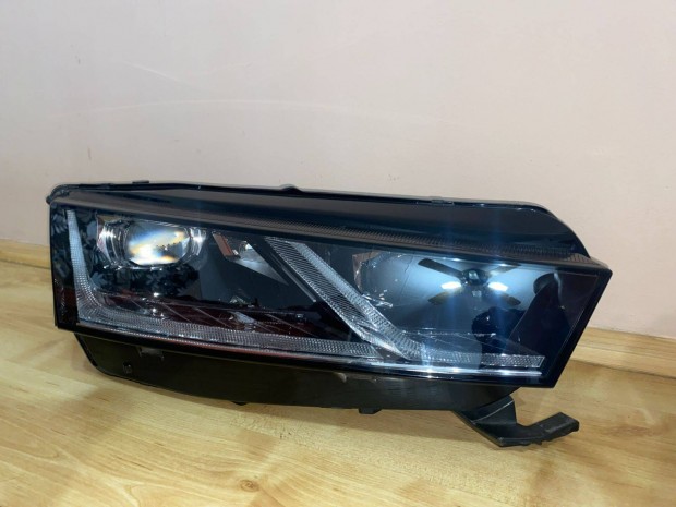 Skoda Octavia IV Jobb els lmpa 5E4941016A