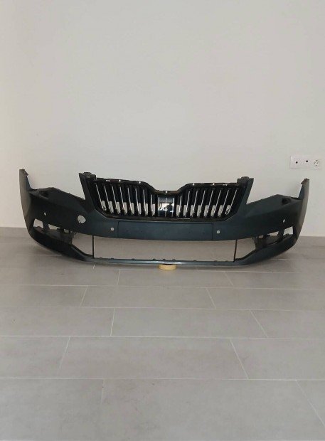 Skoda Octavia IV  2022 radaros cikszm 5E3807221