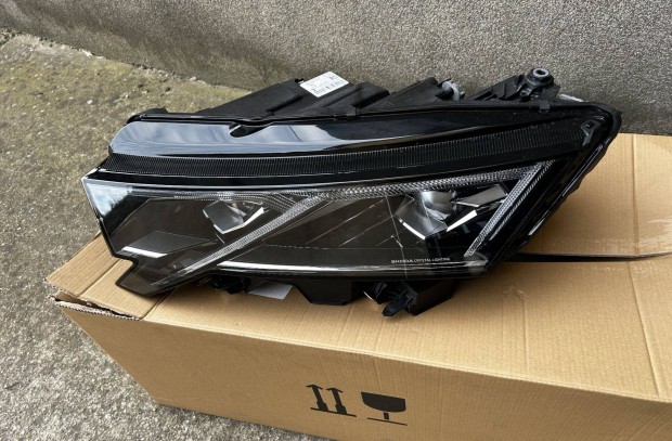 Skoda Octavia IV. gyári,bal oldali,led fényszóró