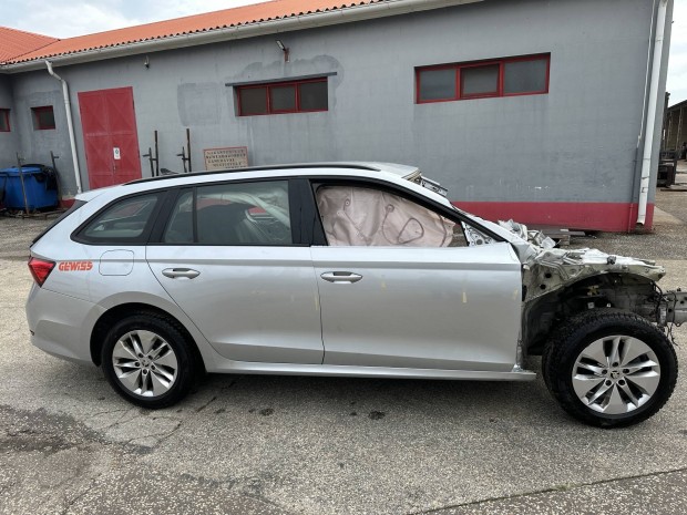 Skoda Octavia IV bontott alkatrszek 