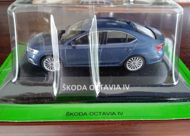 Skoda Octavia IV kisauto modell 1/43 Elad