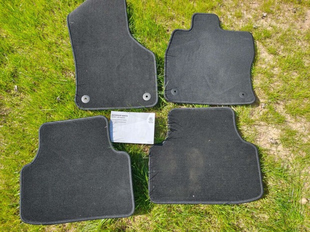 Skoda Octavia IV sz�nyeg szett