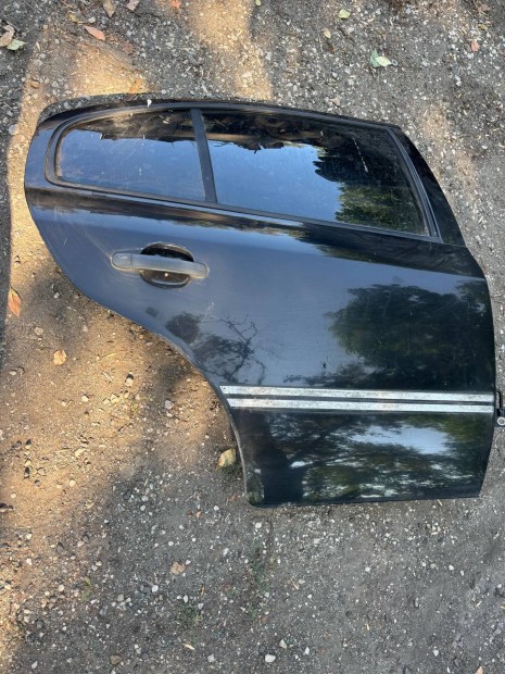 Skoda Octavia I 1 jobb hts ajt fekete 