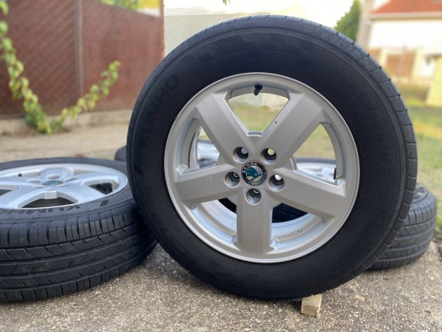 Skoda Octavia I gyári 15"-os alufelni 5x100 195/65R15