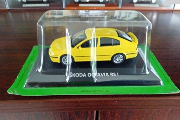 Skoda Octavia RS I kisauto modell 1/43 Elad