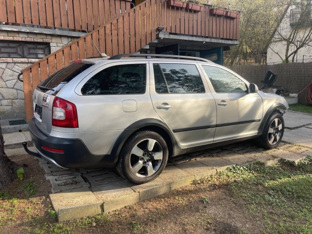 Skoda Octavia Scout 2.0 tdi 