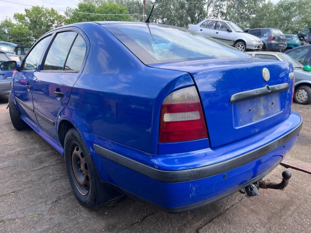 Skoda Octavia (2000) 1.6i AEE Alkatrszek #M2775