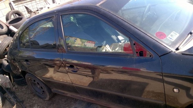 Skoda Octavia (I-es, 2008) ajtók kompletten vagy üresen eladók