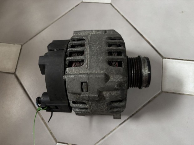 Skoda Octavia, Superb gener�tor 028903031A