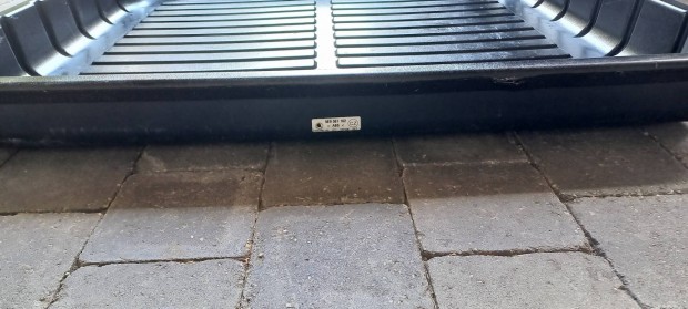 Skoda Octavia csomagtér tálca