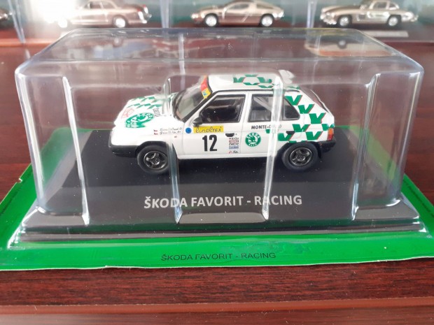 Skoda Octavia favorit racing kisauto modell 1/43 Elad