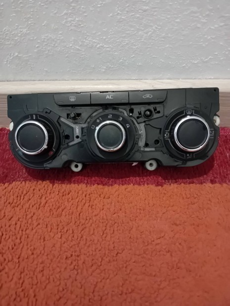 Skoda Octavia ftskapcsol panel