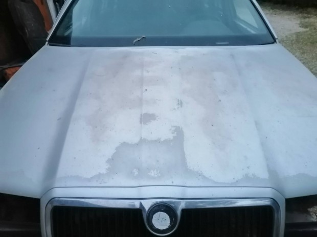 Skoda Octavia kombi motorházfedél