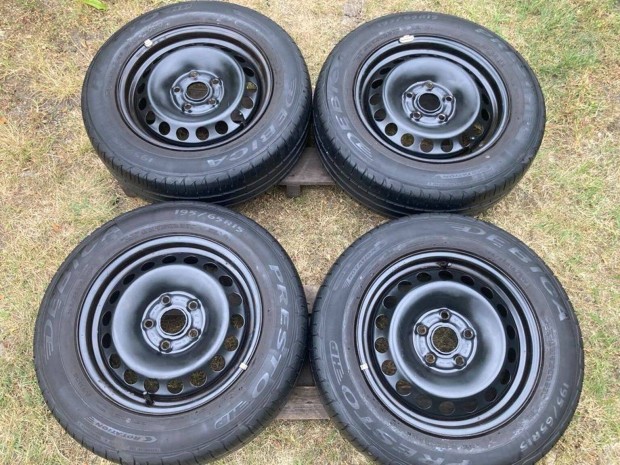 Skoda Oktávia 5x112 kerekek 195/65 R15