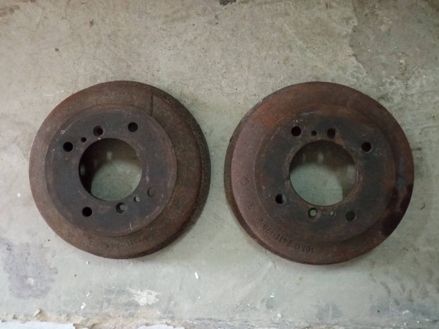 Skoda Rapid 130 bontott f�kdob