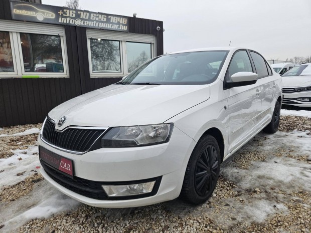 Skoda Rapid 1.2 TSI Ambition Sz.k�nyv! M.o.-i!...