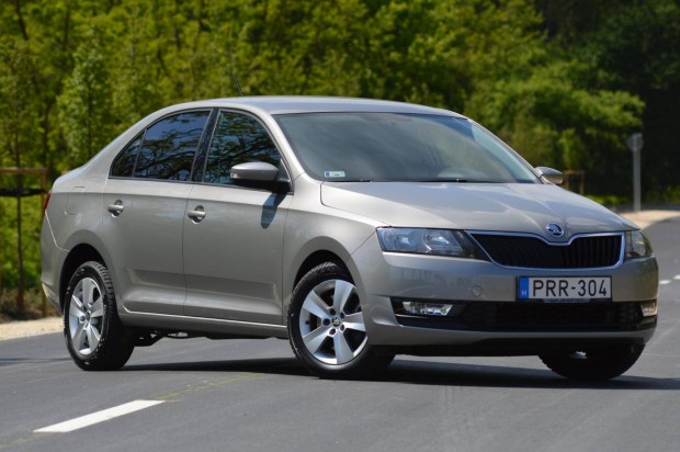 Skoda Rapid 1.4 TSI Ambition DSG Mo-i/Srlsme...