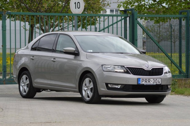 Skoda Rapid 1.4 TSI Ambition DSG Mo-i/Srlsme...