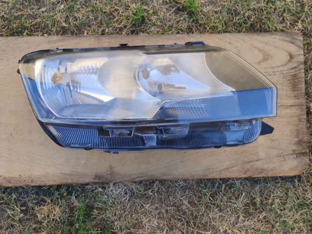 Skoda Rapid Gy�ri Jobb es Bal fenysz�r� / l�mpa