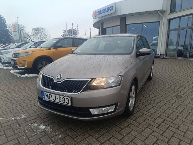 Skoda Rapid Spaceback 1.2 TSI Ambition Green te...