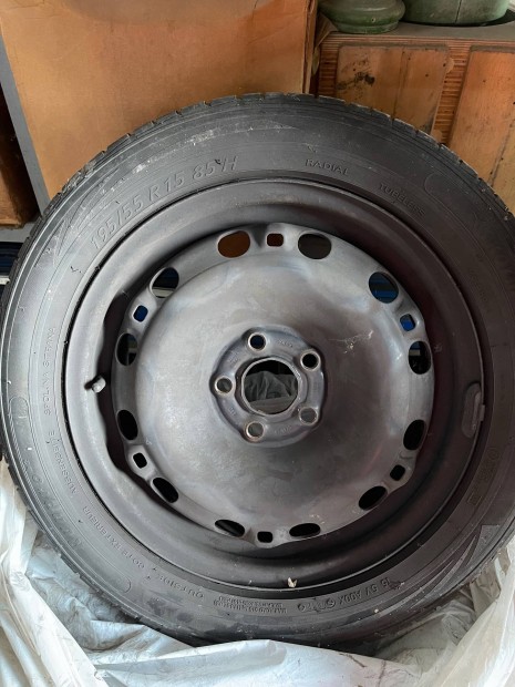 Skoda Roomster 15" lemezfelni szett 4×100, 6Jx15, ET43