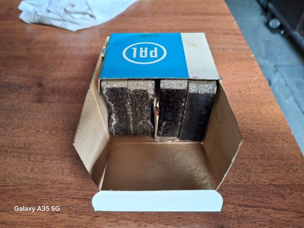 Skoda S 100, 105, 110, 120-hoz els� f�kbet�t gy�ri doboz�ban �j