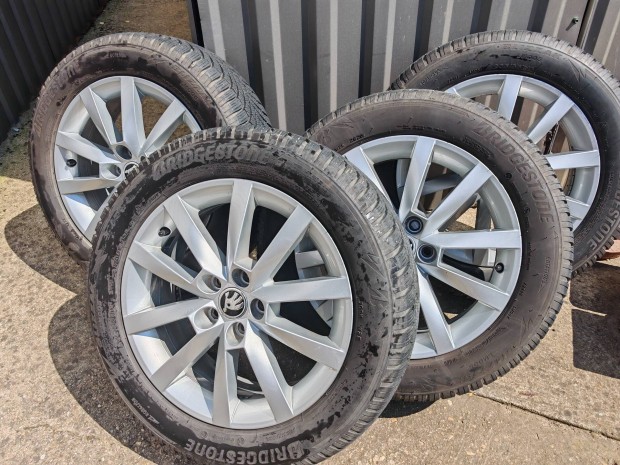 Skoda Scala alufelni Bridgestone tligumival 