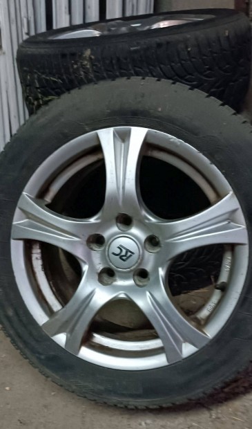 Skoda Suberb II alufelni garnit�ra gumikkal 205/55R16