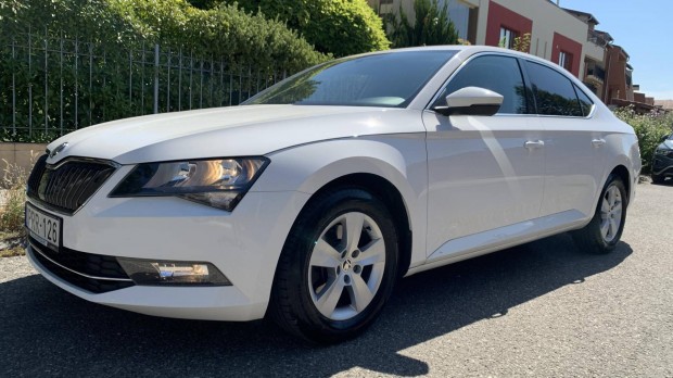 Skoda Superb 1.4 TSI ACT Style Kézi Váltó-Parkr...