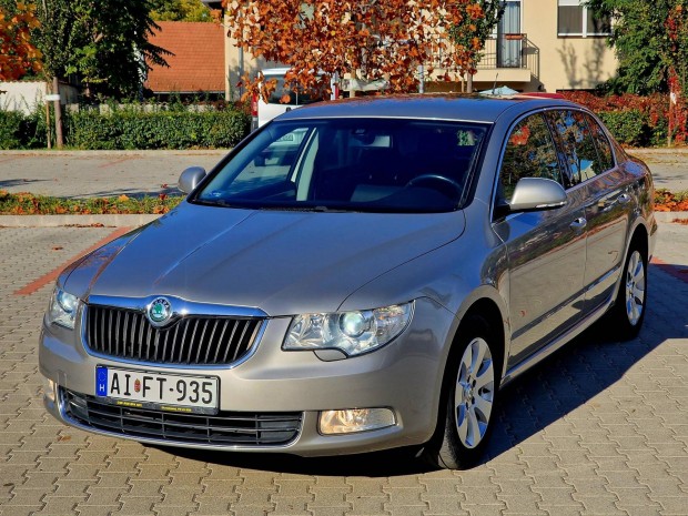 Skoda Superb 1.4 TSI Ambition Xenon-RADAR-lsf...