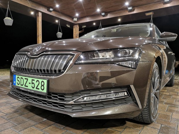 Skoda Superb 1.4 TSI iV Phev Style DSG SDZ-528...
