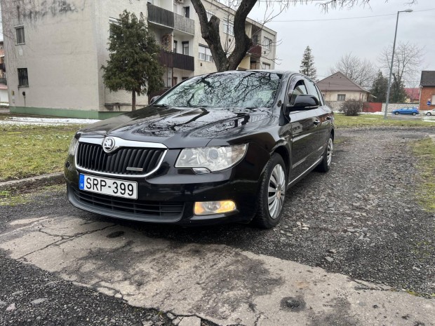 Skoda Superb 1.6 CR TDI Active Greenline Kl�ma....