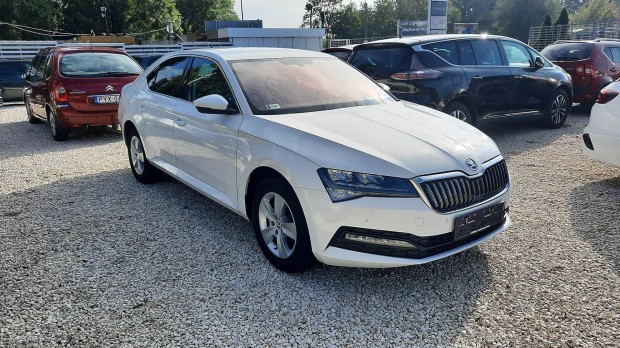 Skoda Superb 1.6 TDI SCR Ambition DSG Mo-i 1Tul...