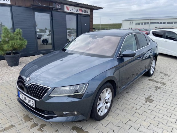 Skoda Superb 1.6 TDI Style DSG